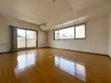 秀和青山神宮前レジデンス 2LDK