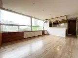 湯島ハイタウンB棟 2LDK