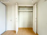 ロイヤル三軒茶屋 1DK / 1LDK