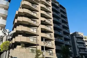 目黒青葉台グランドハイツの外観