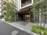 リブクオーレ神保町 エントランス