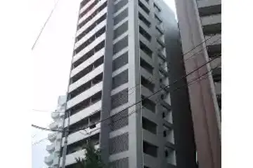 プラチナコート上野の外観