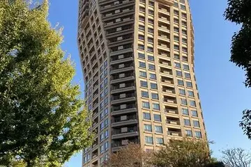 元麻布ヒルズ フォレストタワーの外観