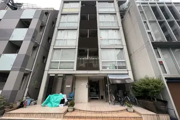 クインズビルの外観