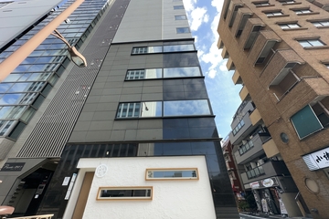 プラシードアープの外観