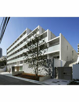 ガーデン東新宿