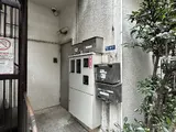 小川ビル エントランス