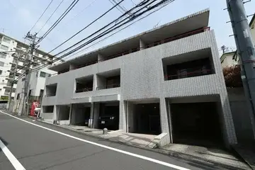 ニューハイツ切り通しの外観