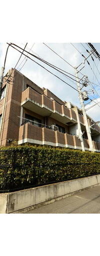 ラ・ファミーユ弐番館