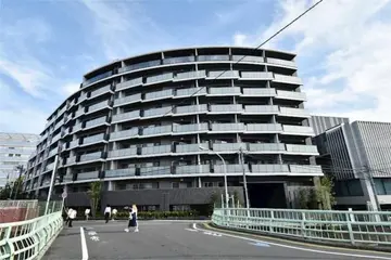 プラウド高田馬場の外観
