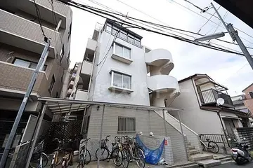 リベール根岸の外観