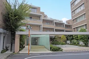 パークハウス市谷砂土原町レフィナールの外観