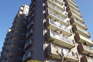 メガロン御殿山の外観