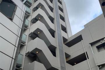 GRANPASEO新宿余丁町の外観