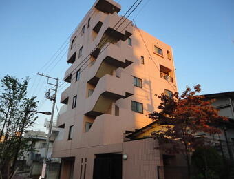K・R目白