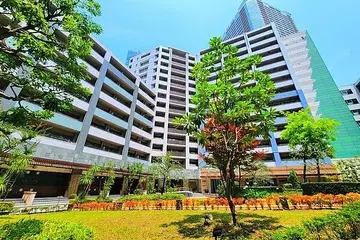 ロイヤルパークス豊洲の外観