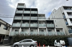 B city 高田馬場 alivie