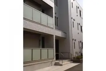 ラシーネ北新宿の外観