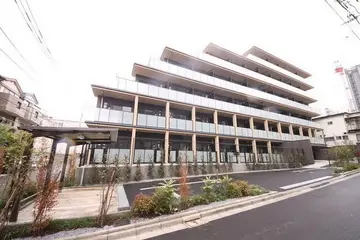 ハーモニーレジデンス新宿御苑 THE EASTの外観