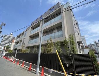 Due West Azabu House