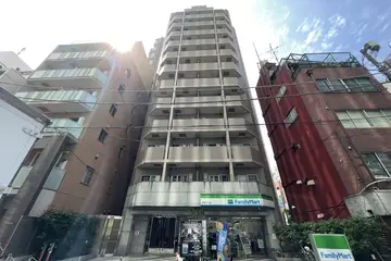 CONCIERIA新橋の外観