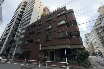 ライオンズマンション麹町の外観