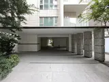 プレミスト新宿山吹 エントランス