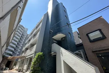 真砂マンションの外観
