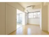 ドゥ・サム赤坂