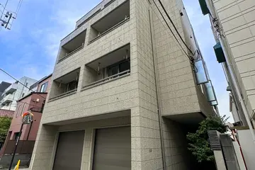 小石川アパートメントの外観