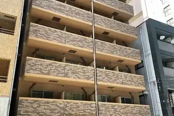 トーシンフェニックス日本橋三越前の外観