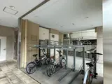 リブリ・Platinum 駐車場