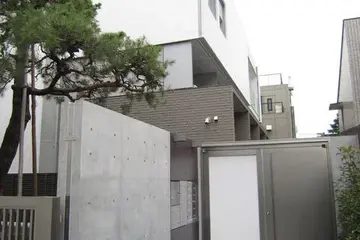 バーン神楽坂の外観
