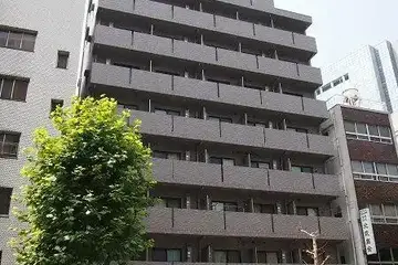 ルーブル三田の外観