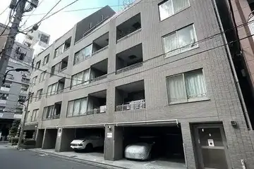 コスモ麻布十番の外観