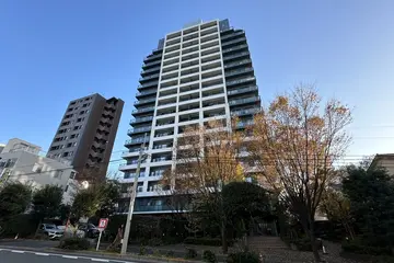 ソアールタワー市ヶ谷の丘の外観