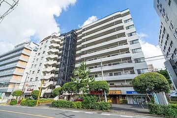 ハイホーム市ヶ谷の外観