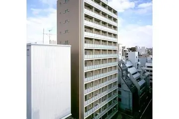 コンフォリア新宿御苑Ⅱの外観
