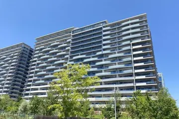 晴海フラッグ シービレッジ A棟の外観