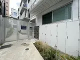 向丘旬創館 エントランス