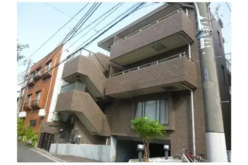 君が淵高輪ハイツの外観