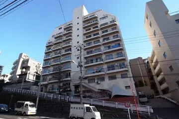 シャンボール文京の外観