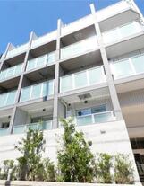 PREMIUM CUBE 新宿中井