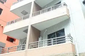 ドルチェ東京・八重洲通りの外観