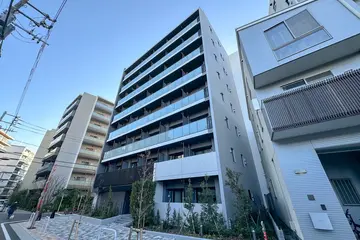 グランカーサ四谷の外観