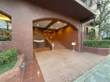 パレロワイヤル六番町 エントランス