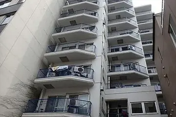 クレール六本木の外観