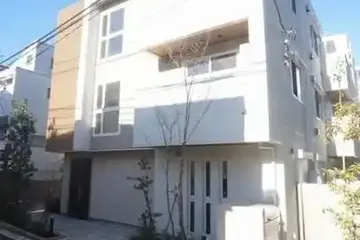 Partenza 柏中の外観