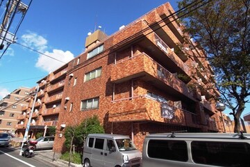 信濃町ハイムの外観