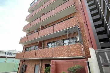 メトロハイツの外観